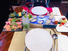 -YUE·6·西式融合餐厅(外滩六号店)