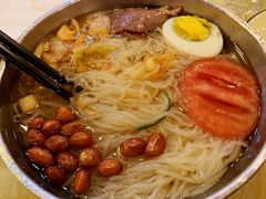 -鹤乡东北菜(崮山路店)