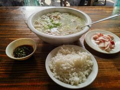 -茅屋大酒店
