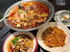 -麻六记(凤凰汇店)