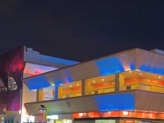 -万宝财富商业广场