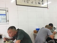 用餐区-草庐酒家