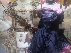-甜镜物语 LOLITA·汉服·JK制服三坑生活馆(滨江道店)