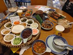 -包整·丝娃娃(一览甲秀楼风景店)