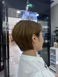 -侨治发型