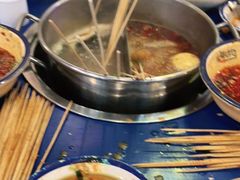 -马路边边串串香形象店(磐石路店)