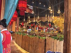 -老滇山寨•云南特色菜•地方菜•民族风情歌舞表演(金碧店)