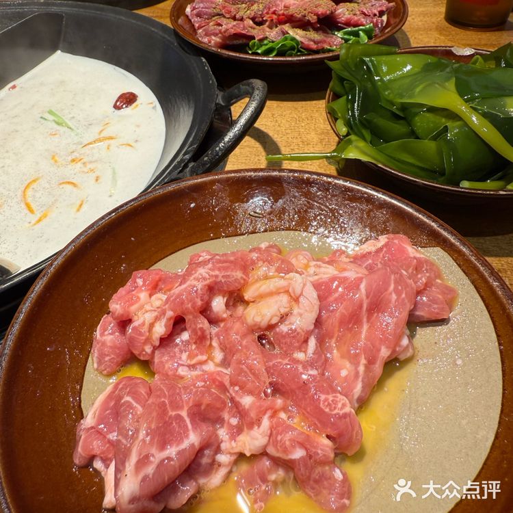 打卡北步园火锅太惊喜！牛油锅底醇厚香浓，一沸腾香气四溢