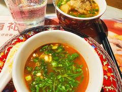 -尚尚仙·酸汤猪手·猪肚鸡火锅(华联万柳购物中心店)