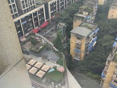 -天鹅恋酒店(大坪龙湖时代天街石油路地铁站店)