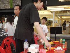 -BHC炸鸡(明洞总店)