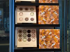 -Laderach 莱德拉(上海环贸iapm店)