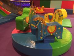 -酷洛小镇(步步高新天地购物广场店)