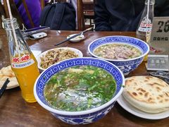 -崇德楼水盆牛羊肉泡馍馆(文艺路店)