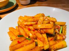 酸冬瓜炒藕尖-吃饭皇帝大(长宁龙之梦店)