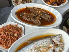 -丹水桥地锅鱼·翘嘴鲌·地方特色全鱼宴(丹江口大坝店)