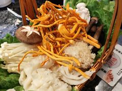 -一席地·本地鸡窝·杭帮鸡火锅(萧山银隆百货店)