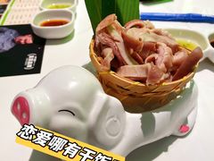 -洪氏嗨捞·广东猪肚鸡·椰子鸡火锅(西咸万象城店)