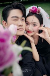 -喜爱高定婚纱摄影