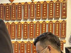 -馋三尺蟹粉小笼(人民广场店)