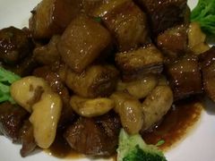 洪湖菱角红烧肉-金陵精菜馆