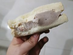 -沁屋面包店(人民东路店)