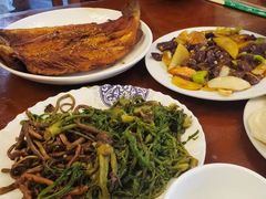 -河鱼鲜特色农家院