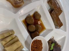 -香山湖家家宴(中山陵店)