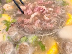 -天成·潮州牛肉脆肉鱼生蚝自助火锅