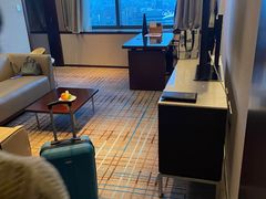 -上海龙之梦万丽酒店