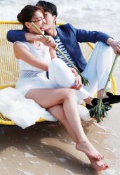 -雪中彩影婚纱摄影·微光艺术中心