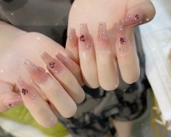 -悦指间美甲美睫