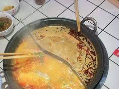 -热火朝天鲜切牛肉火锅(南强街巷店)