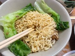 -味为先光明乳鸽(光明总店)