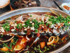招牌跳水鱼-自游人·美食一楼·地道徽菜(三十年名店)