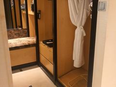 -青岛海尔洲际酒店