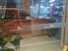 -龙湖天街-停车场