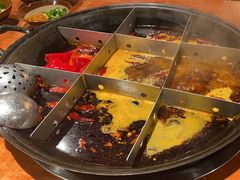 -周小明火锅(黑金冠社区店)