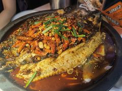 -鸣记脆皮烤鱼·海鲜烤鱼(三八广场店)