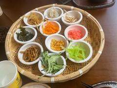 -包整·丝娃娃(一览甲秀楼风景店)