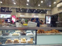 哈尔滨一厂展柜-上海哈尔滨食品厂(汇联商厦店)