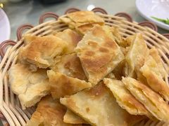鱼头泡饼-东四民芳餐厅(世茂工三店)