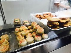 鲜肉月饼-上海哈尔滨食品厂(淮海中路店)