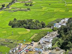 -高荡千年布依古寨旅游景区