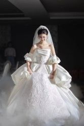 -南京宝娜嫁衣婚纱礼服馆(中央路店)