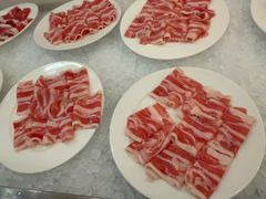 -元一希尔顿酒店·鲜切牛肉火锅禅自助餐厅