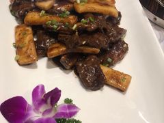 牛仔骨炒年糕-930私房菜(欧阳路店)
