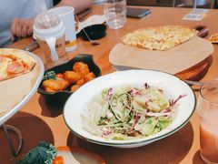 -乐凯撒披萨(国威电子商务大厦店)