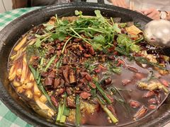 -鸿顺老铁锅美蛙鱼府(解放碑店)