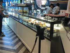 面包甜点陈列柜-牛角村(大族广场店)